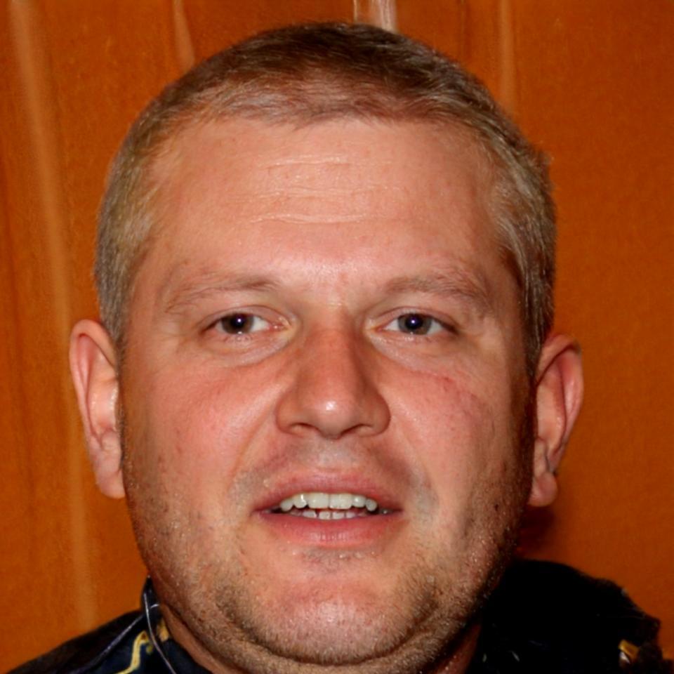 Portrait of Kasorn Phongwattana, Senior Financial Analyst